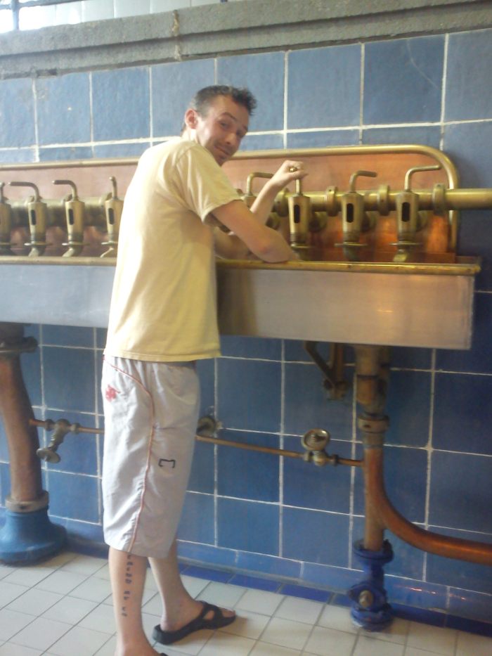 With the whole process being done manually it was important to taste a lot in order to get the right flavor. The ultimate job for the Lords of the Drinks. Oh damn you modern times!