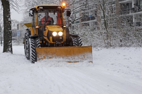 Thank God for the good old snowplough drivers that pay attention.