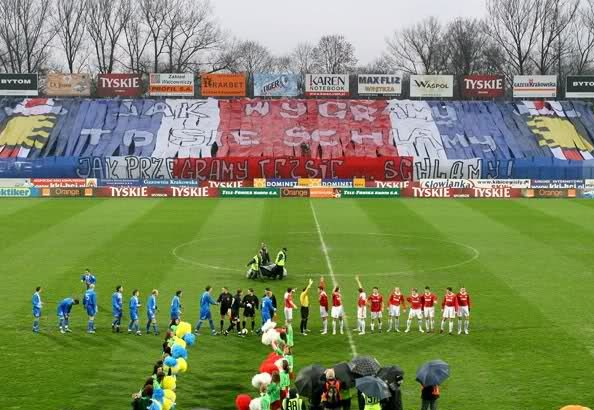 An epic tifo by Wisla Krakow.  In the Polish it says: "If we win we drink. If we lose... we drink".